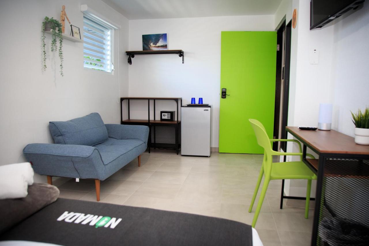 Nomada Beach Hostel- Isla Verde San Juan Luaran gambar