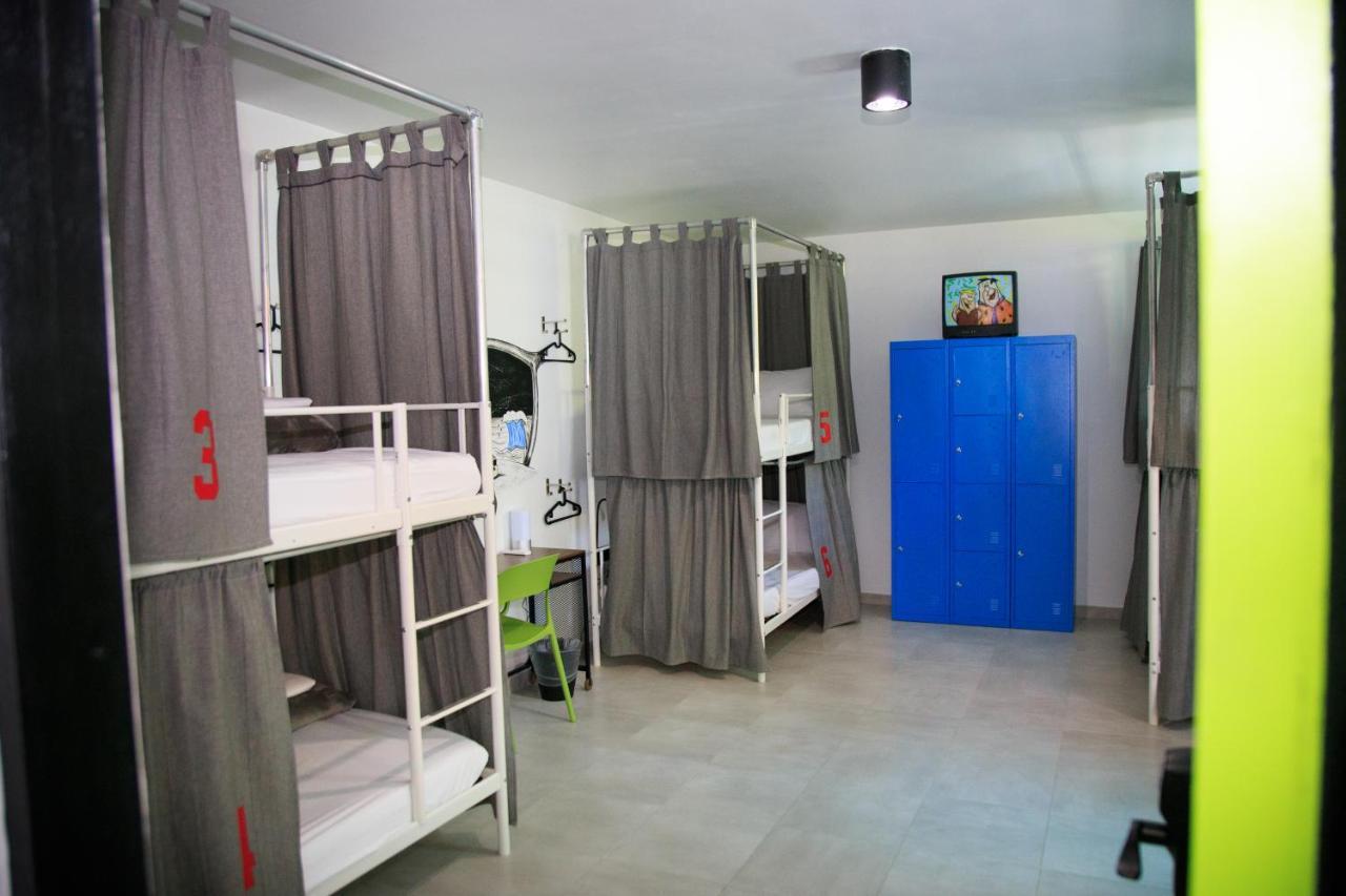 Nomada Beach Hostel- Isla Verde San Juan Luaran gambar